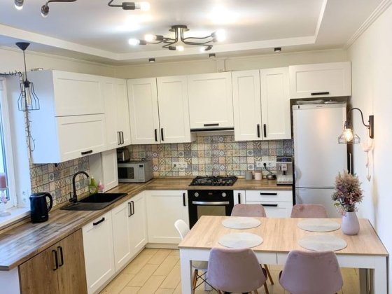 Таунхаус/дом/Святопетровское возле Киева/Вишневого Вишневе