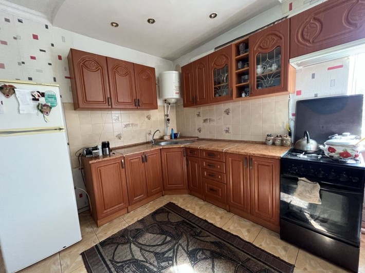 Будинок 146 кв.м з цокольним поверхом та ділянкою 12 соток - фото 1