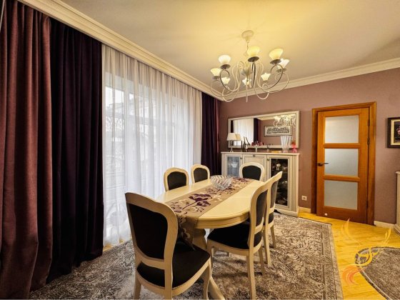 Продаж будинку у місті, з ремонтом і меблями Івано-Франківськ