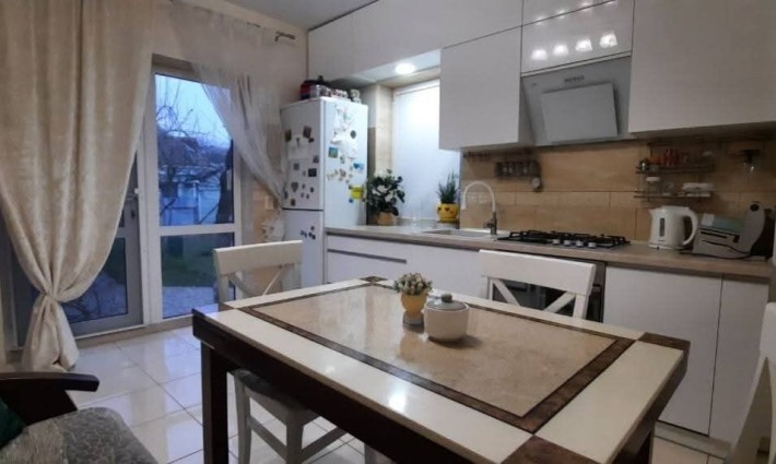 Продаж сучасного будинку поряд з річкою по вул.Шевченка - фото 1