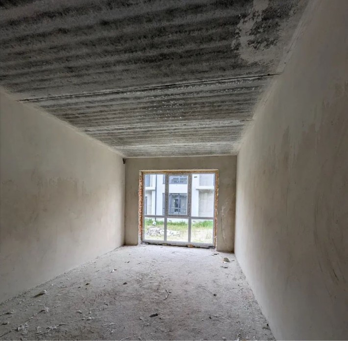 Готовий до ремонту таунхаус - фото 1