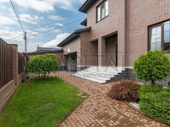 Продаж будинку, Бровари, 275 м2, 10 соток, баня, свердловина Бровары