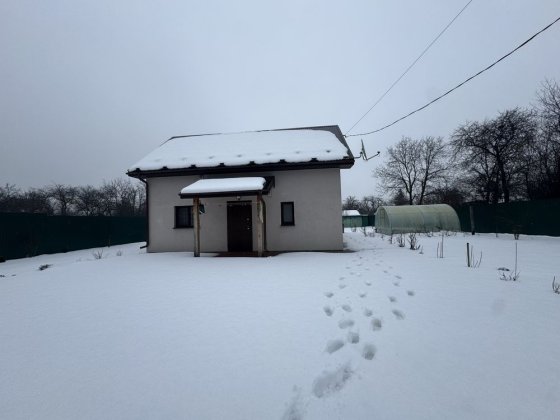 Затишний садовий будинок з ремонотом біля річки Івано-Франківськ