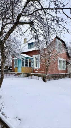 Продам двоповерховий будинок в центрі міста. - фото 1