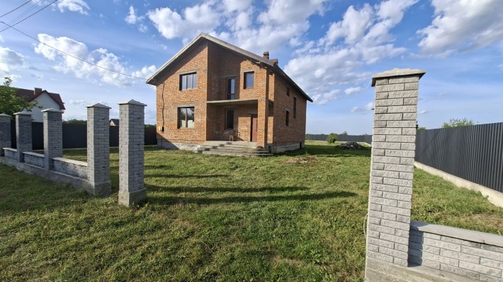 Продаж нового будинку. Комунікації. 10соток землі. Камін. Сад.  . - фото 1