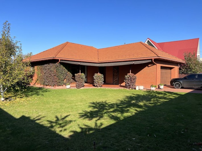 Будинок Бориспіль район шостої школи - фото 1