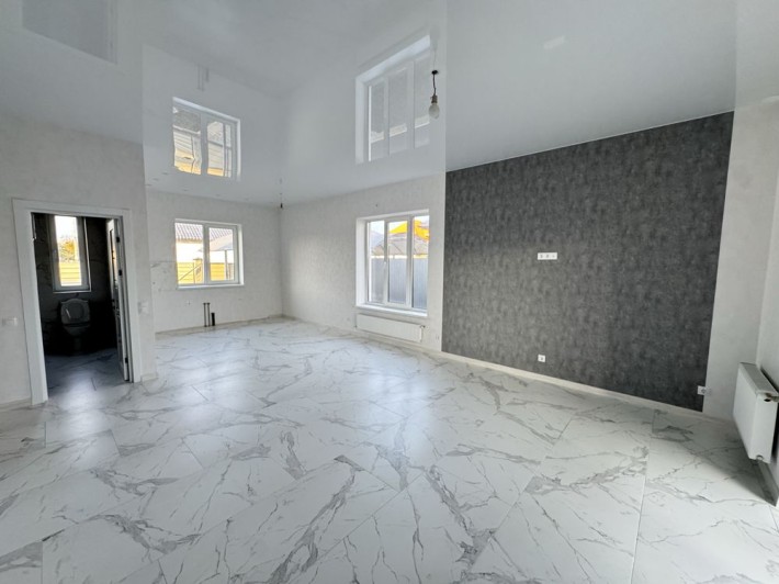 Будинок з гаражем та  РЕМОНТОМ 120м2 5 сот. Без КОМІСІЇ права сторона - фото 1