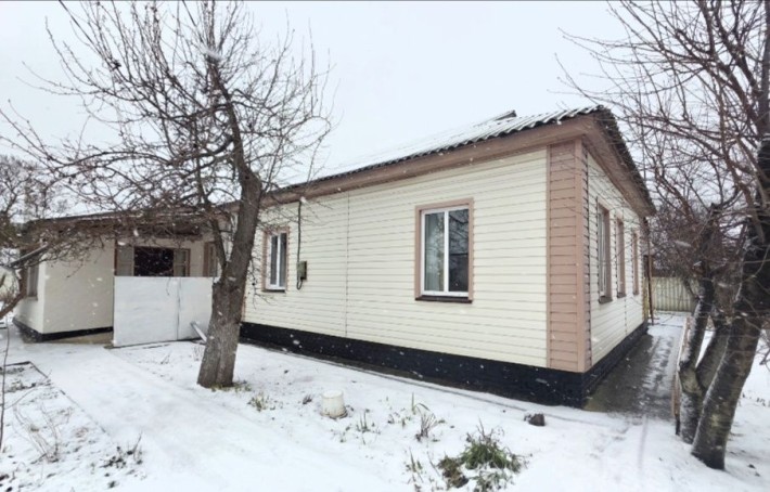 Будинок на 2 ходи  130 кв.м. на 20 сотках місто Бориспіль. - фото 1