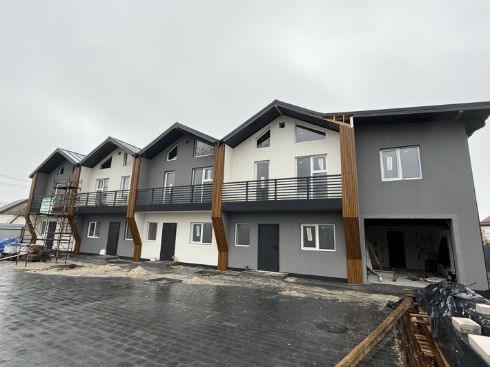 Продаж таунхаусів по вул. Бежівка - фото 1