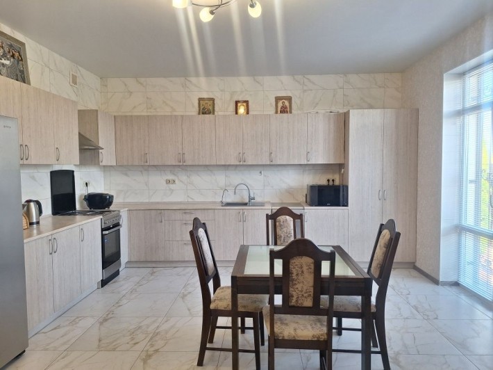 Будинок 90м РЕМОНТ документи на все +5 соток озеленення  м.Бориспіль - фото 1