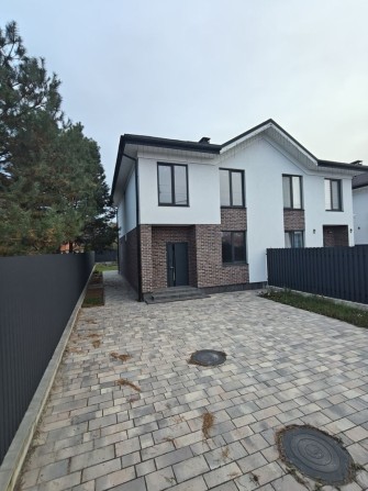 Продам Дуплекс в центрі Броварів Зелена поляна - фото 1