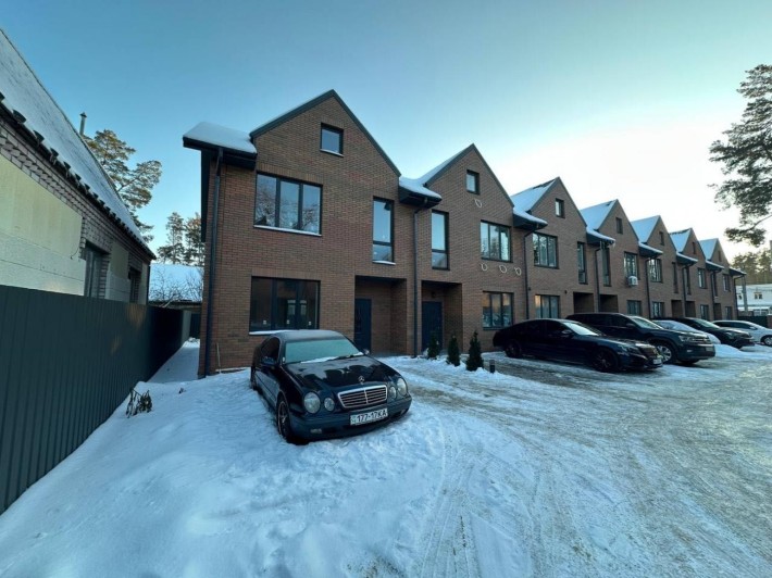 Продам таунхаус в гарній локації! Кутовий - 2 сотки землі! - фото 1