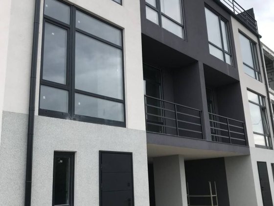 Продам дуплекс Бровари р-н Пекарня, під програми! Бровары