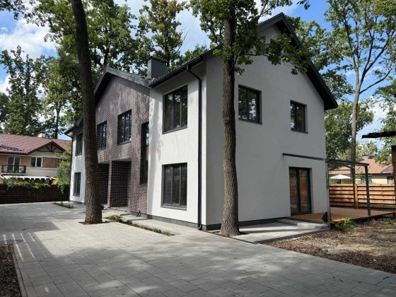 Дуплекс просторий 120м2,  поруч з парком, центр міста Буча Буча