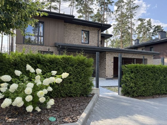 Відмінний будинок в котеджному містечку в Лісовій Бучі Буча