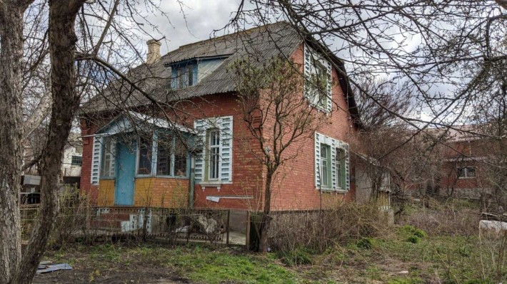 Продам будинок коло річки,в центрі міста - фото 1