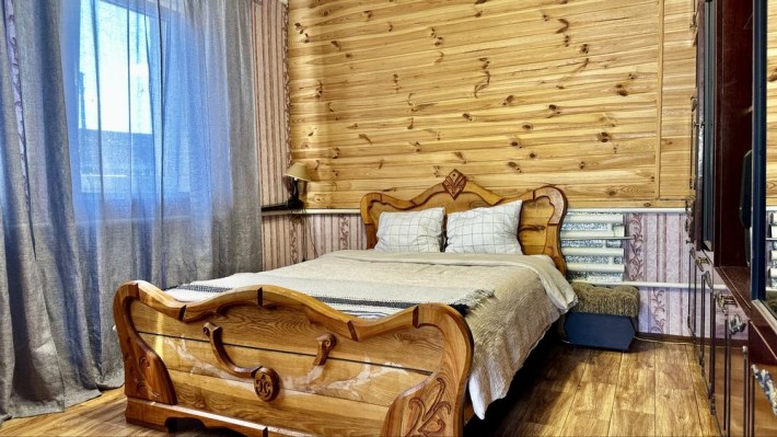 Продажа будинок з ремонтом, газове опалення, поряд з парком - фото 1