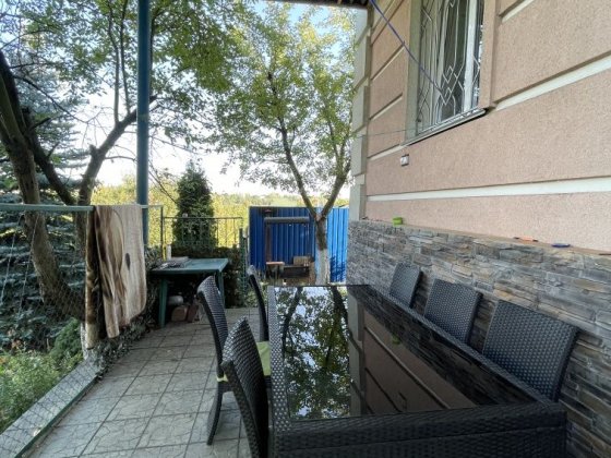 Добротний будинок з терасою у Бучі! Ділянка 7 соток! Газ Буча