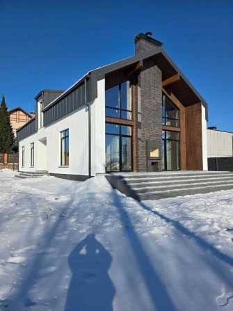 Новий Hi-tech Барнхаус 239 м², Іванковичі, Київська область — продаж б - фото 1