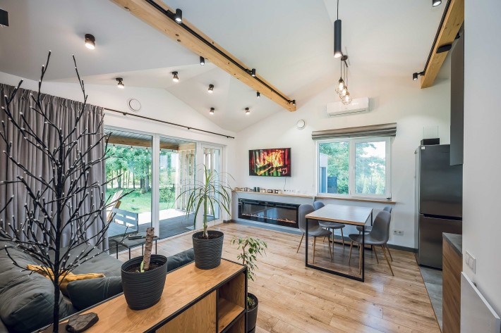 Новий сучасний будинок в поруч з Києвом - фото 1