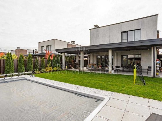 Новий сучаний стильний будинок в закритому КМ в Крушинці/Одеська траса Крушинка