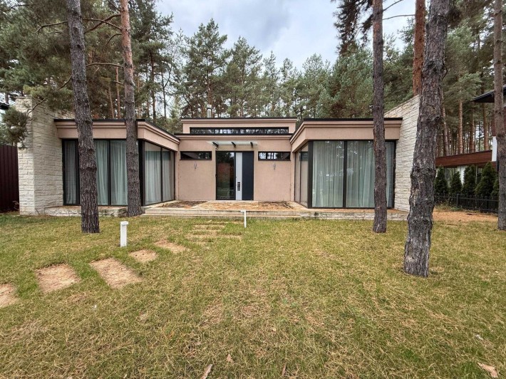 Чарівність бездоганності Американська вілла під Києвом Riviera Village - фото 1