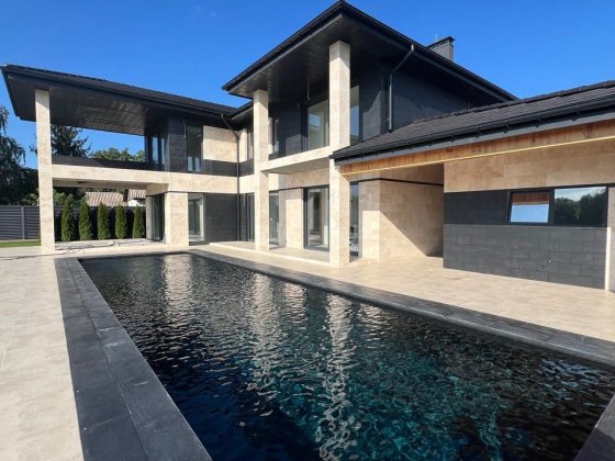 Продаж унікального будинку, 430м2, Лютіж, вихід до води, 31 сот, без % Лютіж