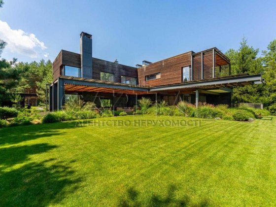 Продаж будинку з виходом до води в КМ Riviera Village/Лебедівка Лебедевка