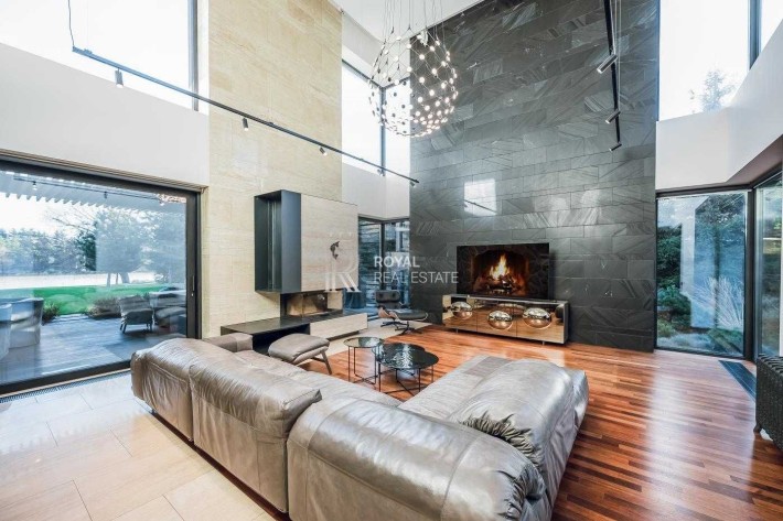 Продаж Будинок 275м2 2пов 4кімн КМ Riviera Village Лебедівка Генератор - фото 1