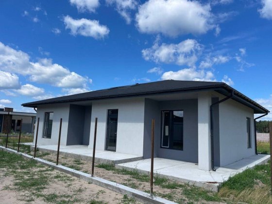 Продається будинок у центрі с. Лютіж - без комісії! Торг Лютіж