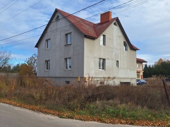 Продам коттедж в мальовничому місці. Малютянка