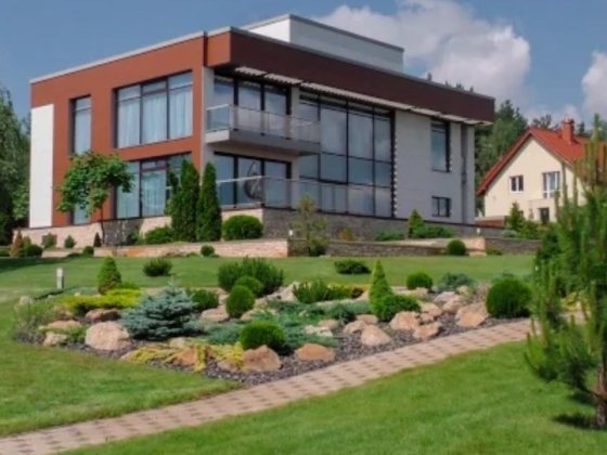 Сучасний будинок 777м2,ділянка 60 сот. Малютянка