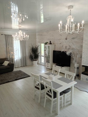 Будинок біля Києва з ремонтом (від власника) - фото 1