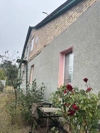 Гарний будинок в с. Мощун з земельною ділянкою 10 сот - фото 1