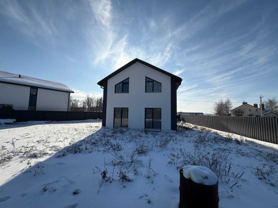 Будинок в Михайлівці-Рубежівці на 8 сотках. Михайловка-Рубежовка