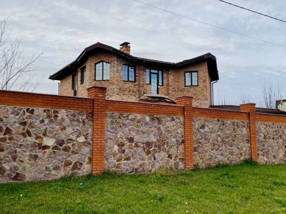 Продажа дома 400м2 село Музычи, Киевская область, 21 сотка участок Музичі