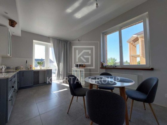 Продаж ЗАМІСЬКОГО будинку 180м2 в закритому котеджному містечку Михайловка-Рубежовка