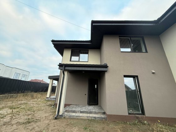 Просторий дуплекс в с.Нове з чистовим ремонтом, 130м2, від забудовника Новое