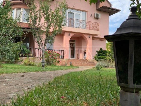 Продаж будинку з газовим опаленням біля озера Нові Безрадичі Нові Безрадичі