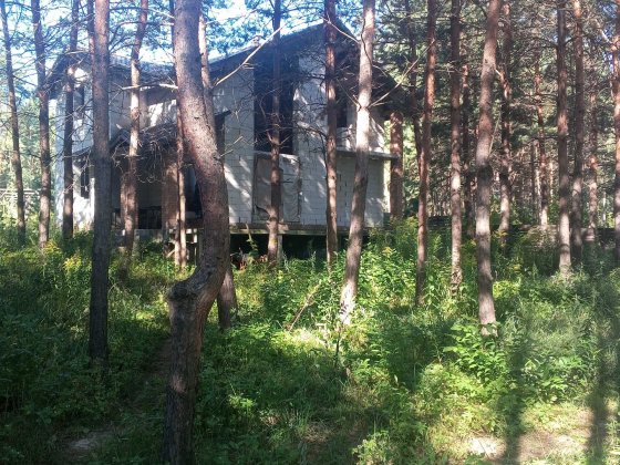Заміська нерухомість з своїм лісом в казковому КМ "Swisstown" Осикове