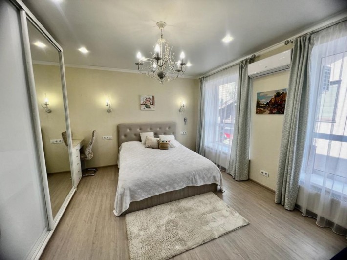 Продам таунхаус в центрі Бучі, поряд школа і садочок - фото 1