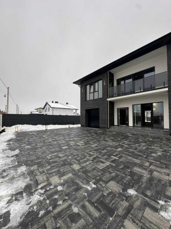 Продам будинок з чорновими роботами, елітна локація, велика ділянка - фото 1