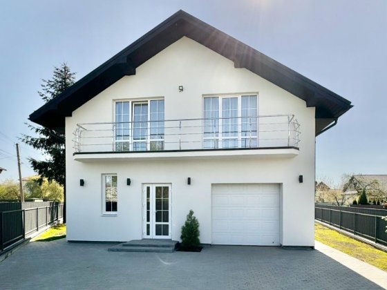 Комфортабельний будинок біля озера Івано-Франківськ