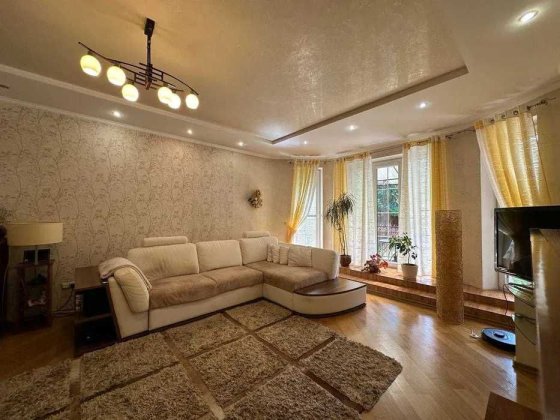 Будинок в центральній частині міста Івано-Франківськ