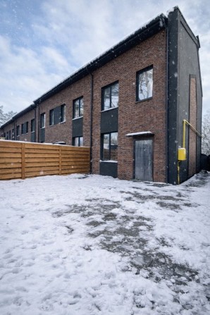 Кутовий таунхаус Ірпінь Центральний Парк швидкий виїзд на Київ - фото 1