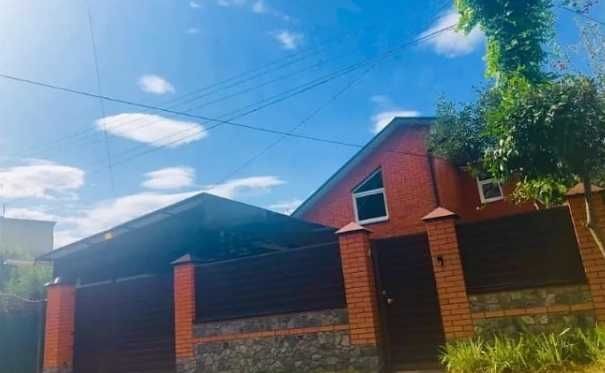 Півбудинку на Таращанському масиві - фото 1