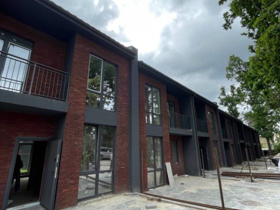 Продаж Танхаусів біля парка Незнайка Ирпень