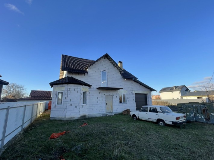 Продам Будинок, зроблена система опалення , електрика,  сантехника - фото 1