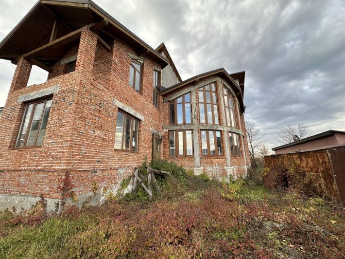 Продам будинок в місті 275м2, 6 сот, є всі комунікації міські - фото 1