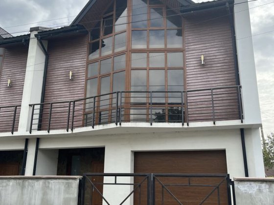 Продається дуплекс пл. 274 в центральні частині Івано-Франківська Івано-Франківськ